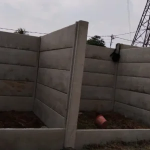 Harga pagar panel beton Cikarang bekasi dengan pemasangan pagar beton precast berkualitas untuk kawasan industri.