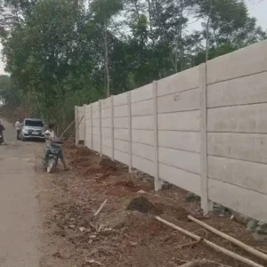 Harga pagar panel beton Karawang berkualitas untuk kebutuhan pagar precast